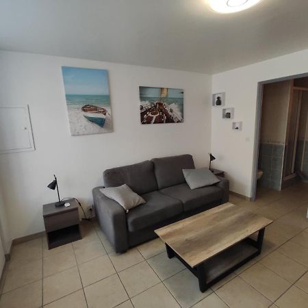 Studio 2 Personnes En Centre Ville Saint-Pierre-de-Plesguen Экстерьер фото